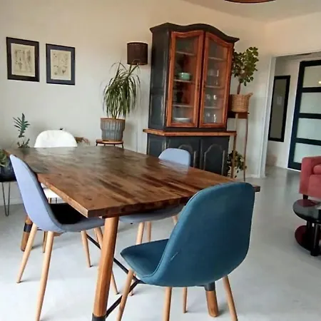 Daire 2-bedroom With Free Parking