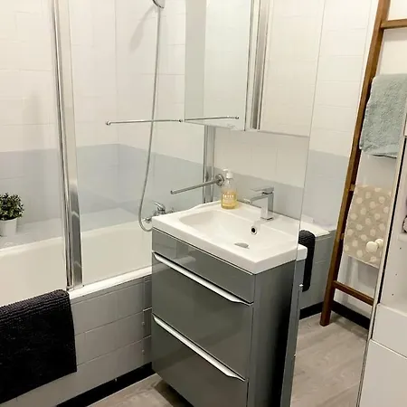 2-bedroom With Free Parking