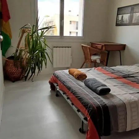 2-bedroom With Free Parking Daire *