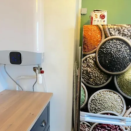 Apartment 2-bedroom With Free Parking