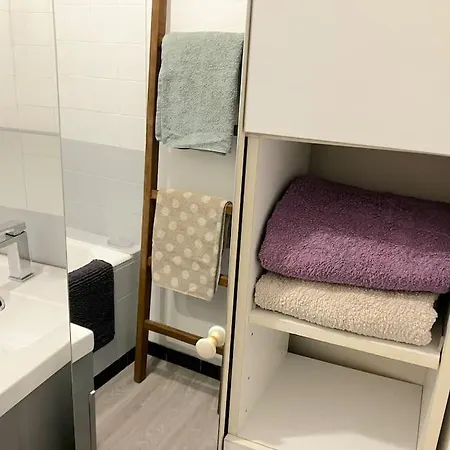 2-bedroom With Free Parking Apartment Bordeaux