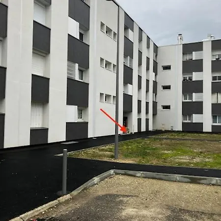 2-bedroom With Free Parking Apartment