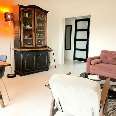 2-bedroom With Free Parking Apartment Bordeaux